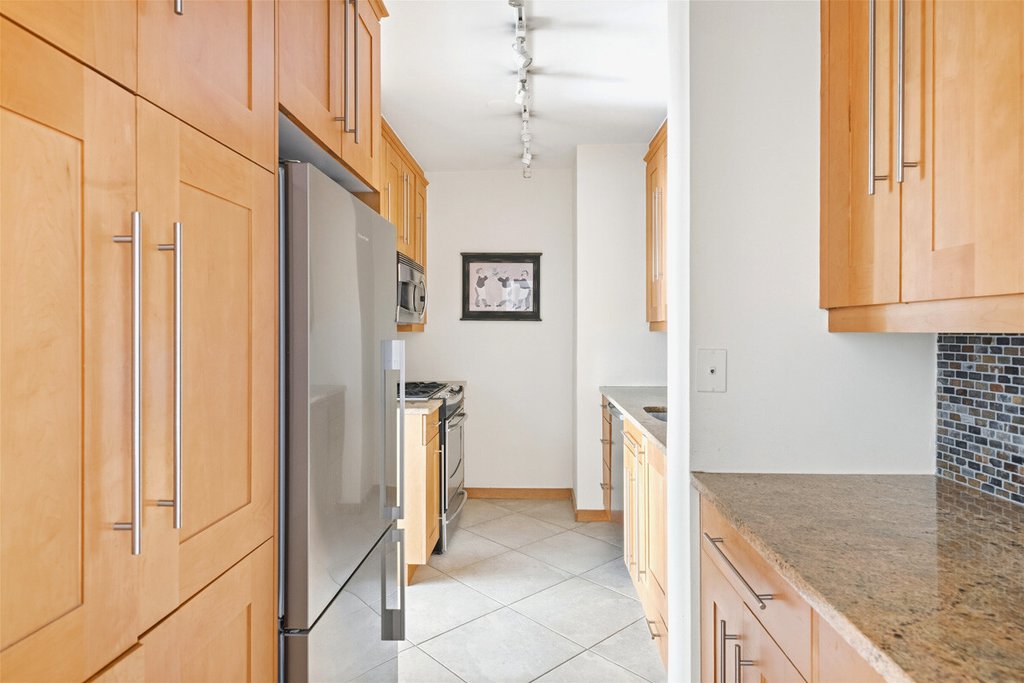 303 East 57th Street, Unit 11F photo 7