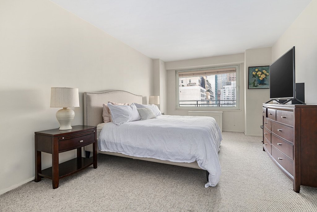 303 East 57th Street, Unit 11F photo 10