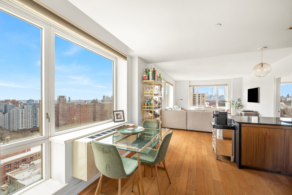 1280 Fifth Avenue, Unit 20C photo 2