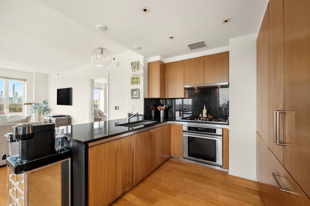 1280 Fifth Avenue, Unit 20C photo 3