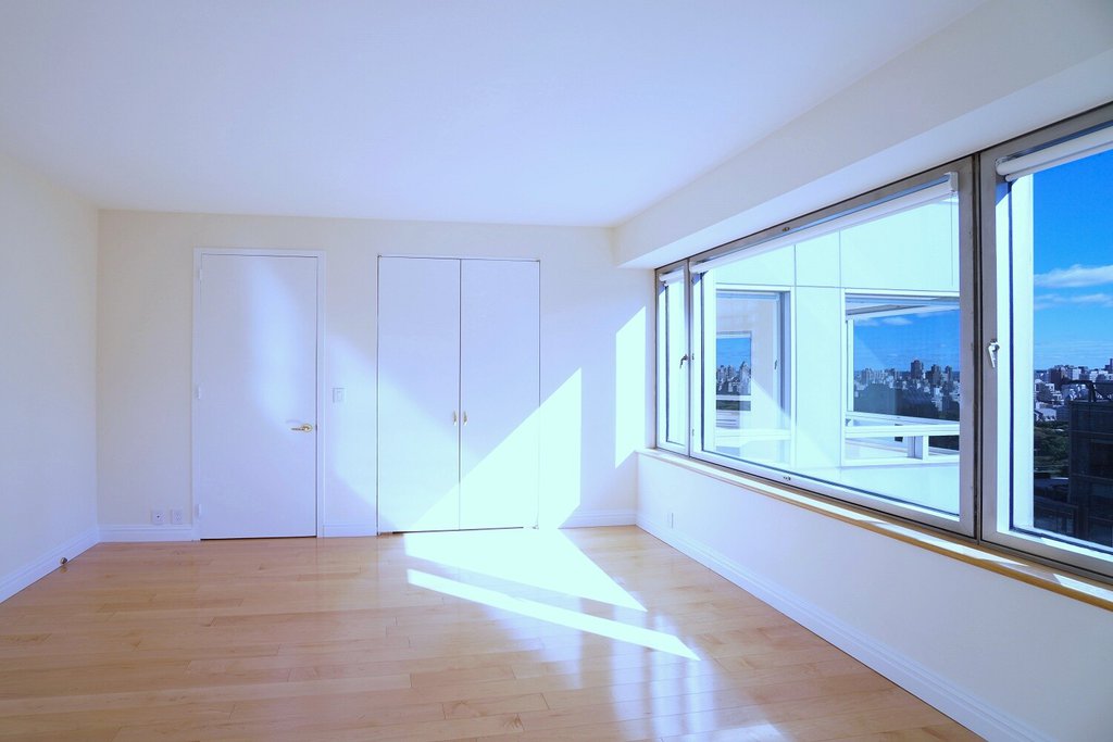 301 West 57th Street, Unit 30C photo 28