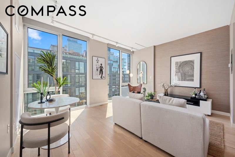 540 West 49th Street, Unit 609N photo 2