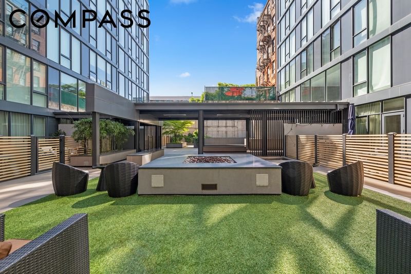 540 West 49th Street, Unit 609N photo 8