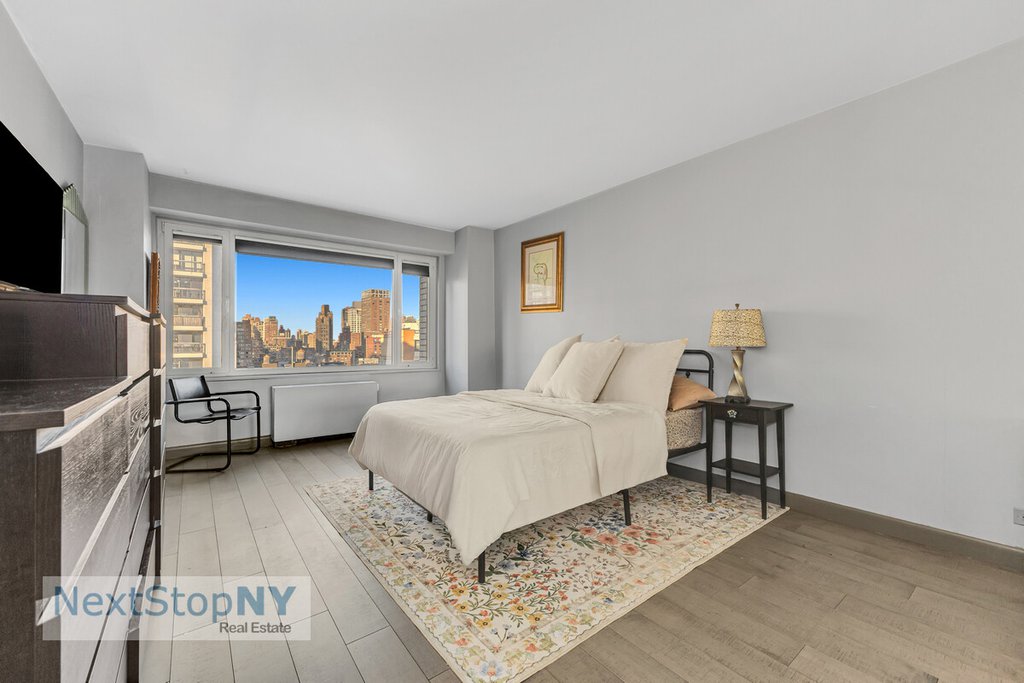 303 East 57th Street, Unit 14J photo 5