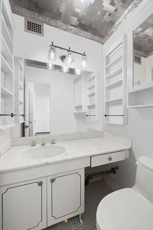 303 East 57th Street, Unit 14J photo 7