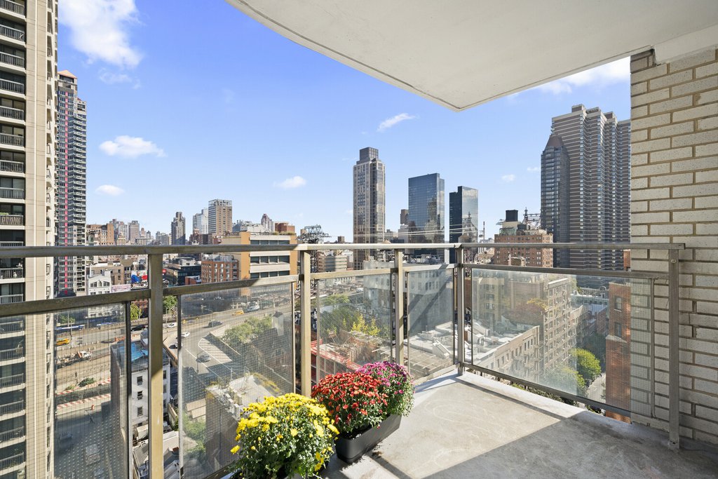 303 East 57th Street, Unit 14J photo 8