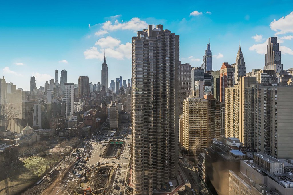 415 East 37th Street, Unit 37N photo 2