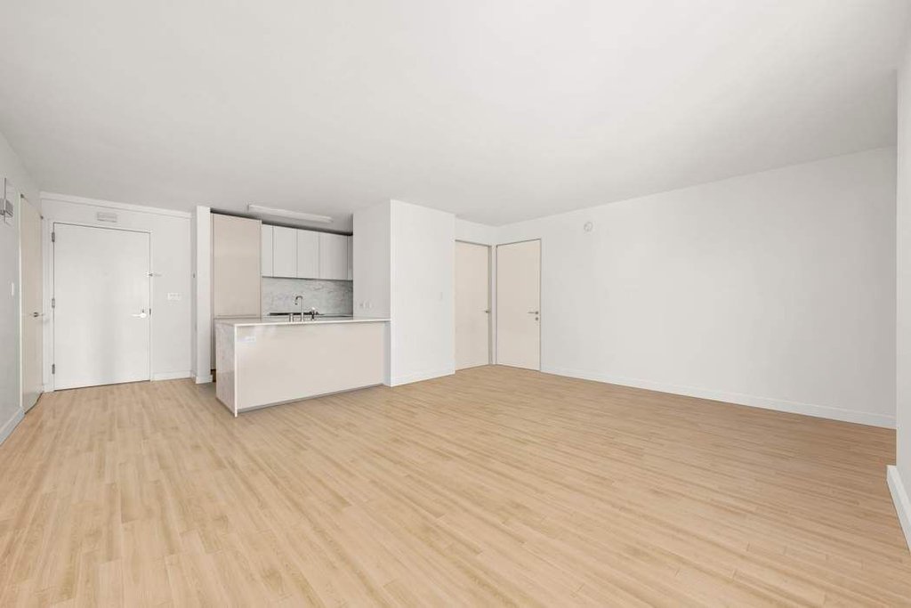 322 West 57th Street, Unit 23E photo 4