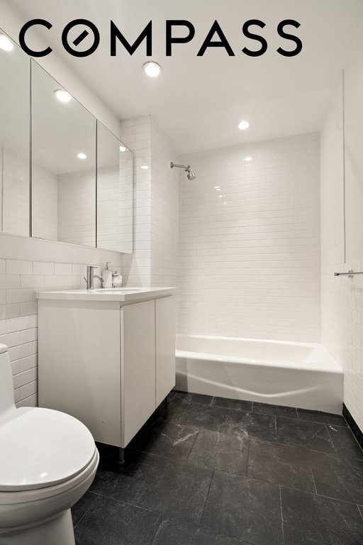 90 William Street, Unit 15F photo 6