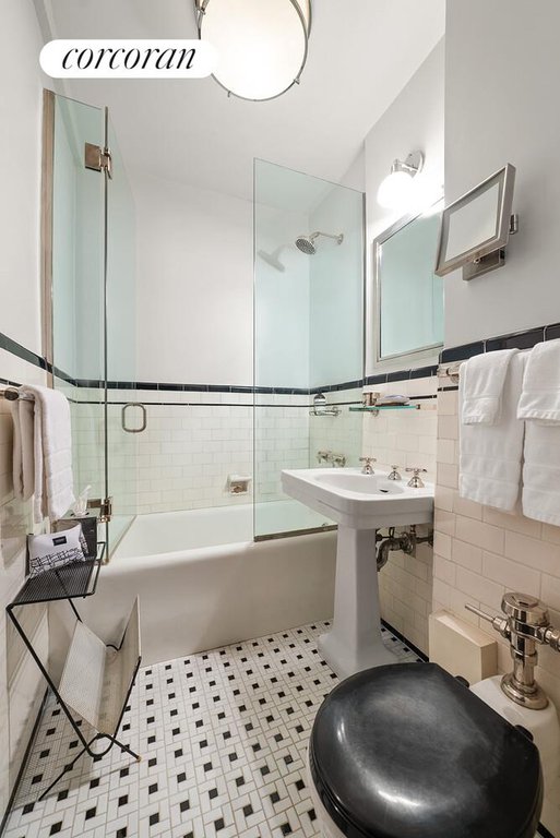 81 Irving Place, Unit 11A photo 8