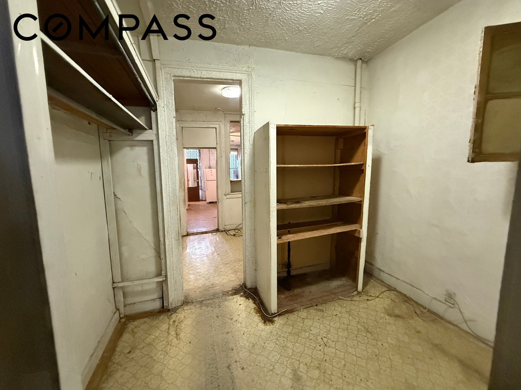 320 West 47th Street, Unit 4W photo 8