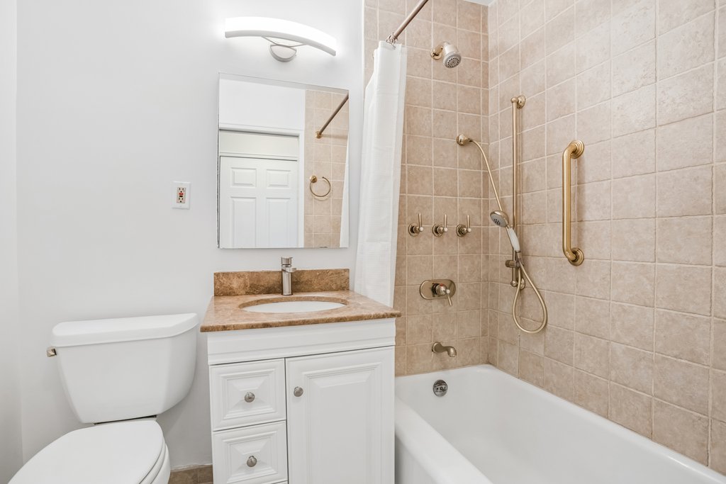 305 East 40th Street, Unit 11P photo 8