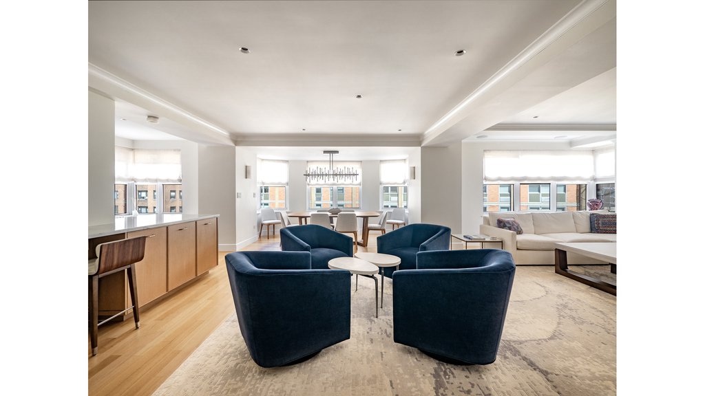440 East 56th Street, Unit 9BC photo 3
