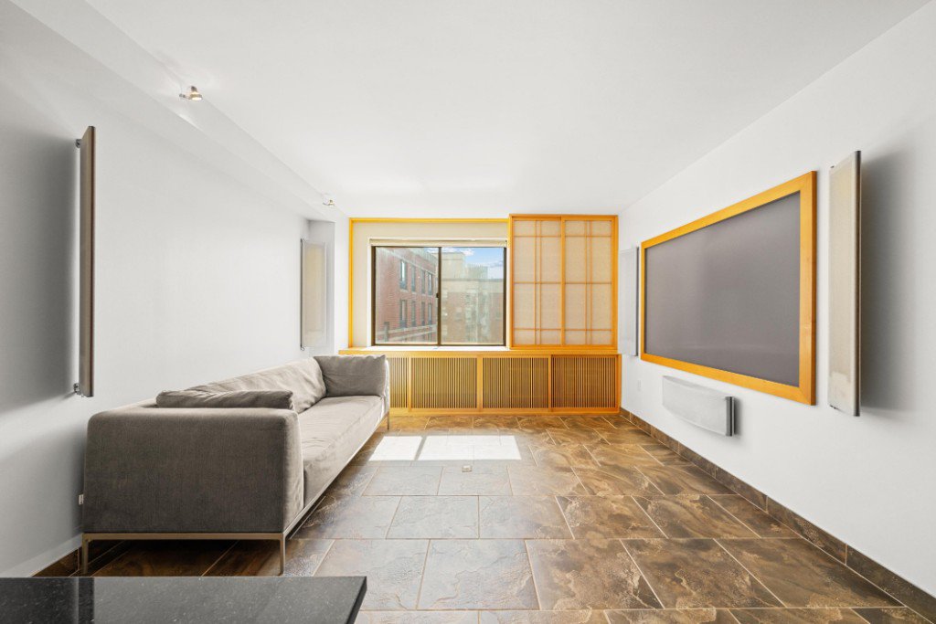 300 Rector Place, Unit 8B photo 2