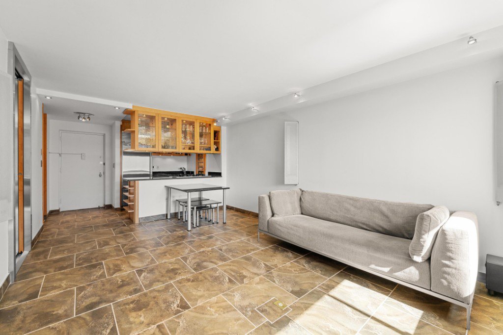 300 Rector Place, Unit 8B photo 4