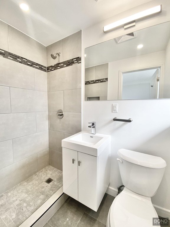 45 West 81st Street, Unit 11B photo 8