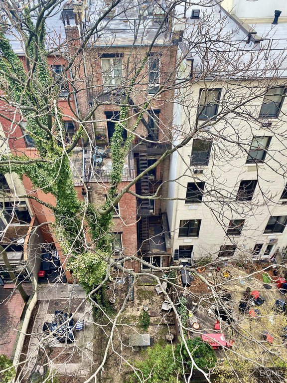 45 West 81st Street, Unit 11B photo 11