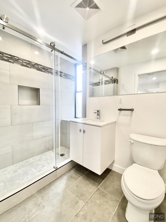 45 West 81st Street, Unit 11B photo 13