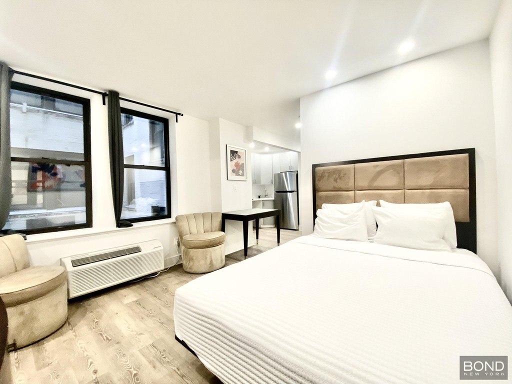 45 West 81st Street, Unit 14L