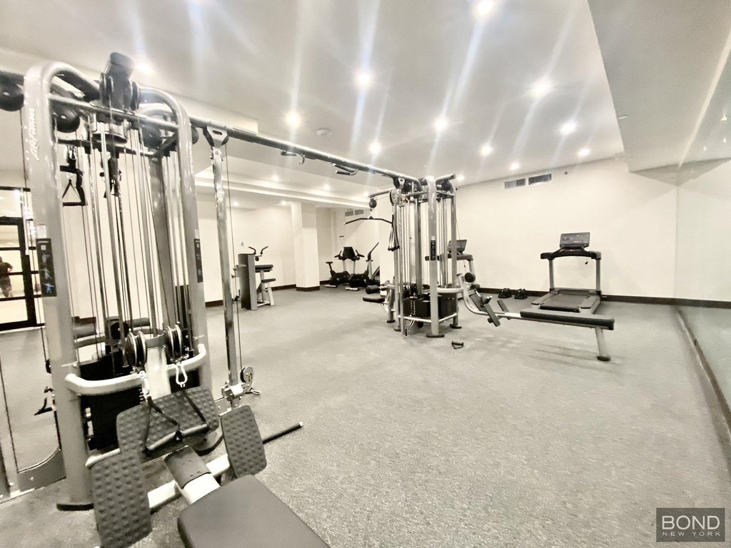 45 West 81st Street, Unit 15G photo 11