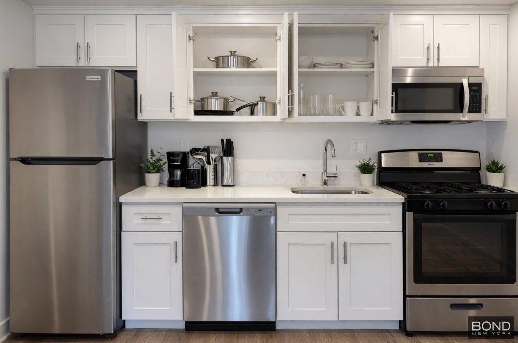 45 West 81st Street, Unit 12G photo 4