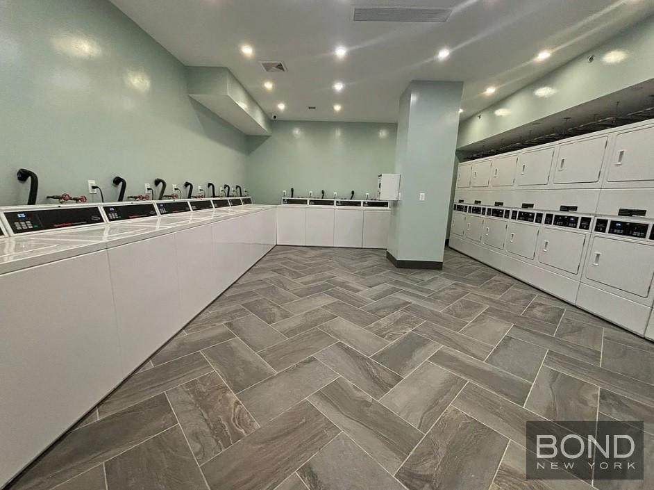 45 West 81st Street, Unit 12L photo 7