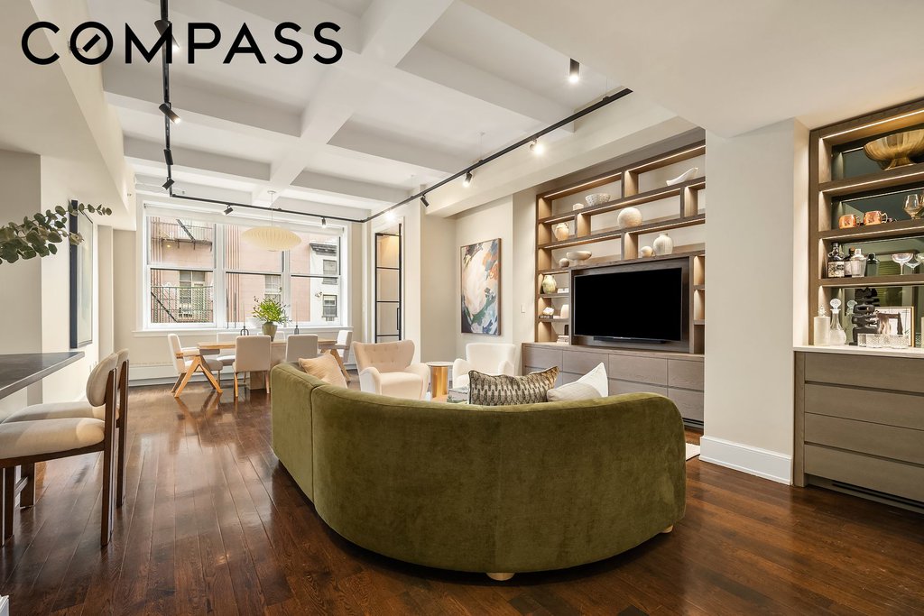 161 Grand Street, Unit 3B photo 2