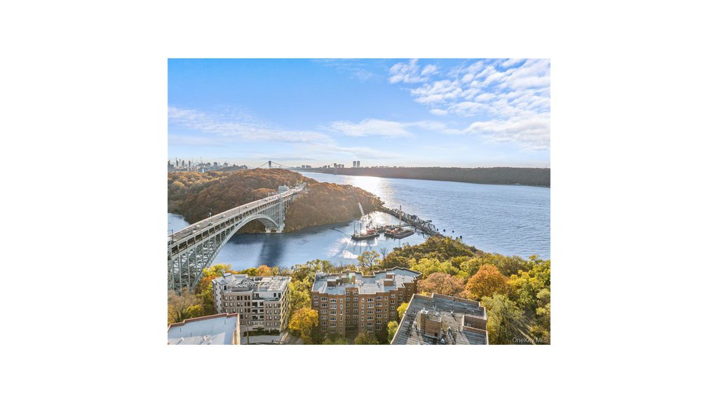2465 Palisade Avenue, Unit 1E