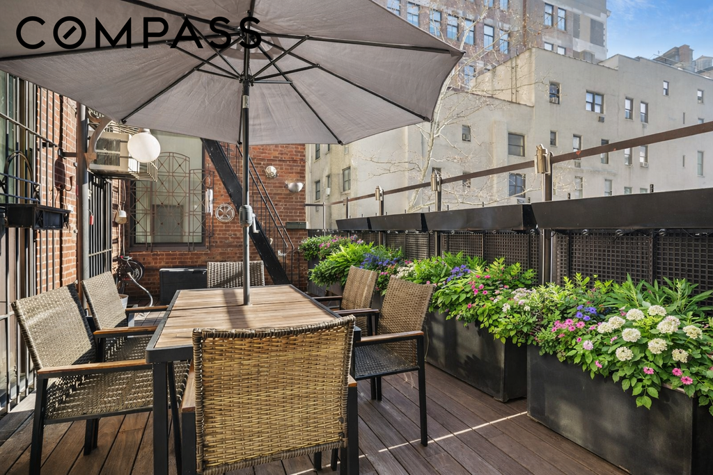 716 Broadway, Unit 2 photo 6
