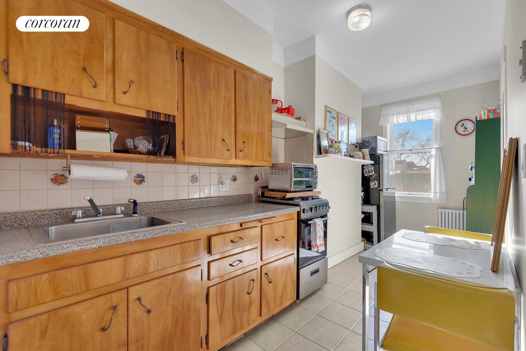 105 Monitor Street – For Sale photo 5