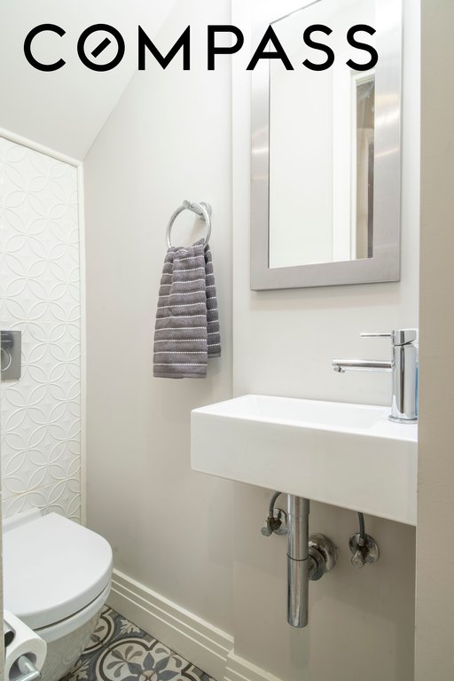407 East 12th Street, Unit 1RSE photo 6