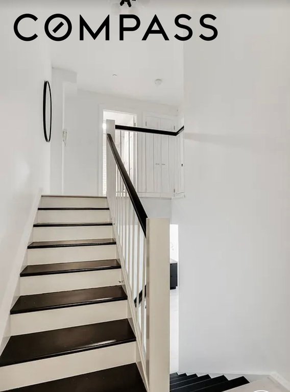 407 East 12th Street, Unit 1RSE photo 8