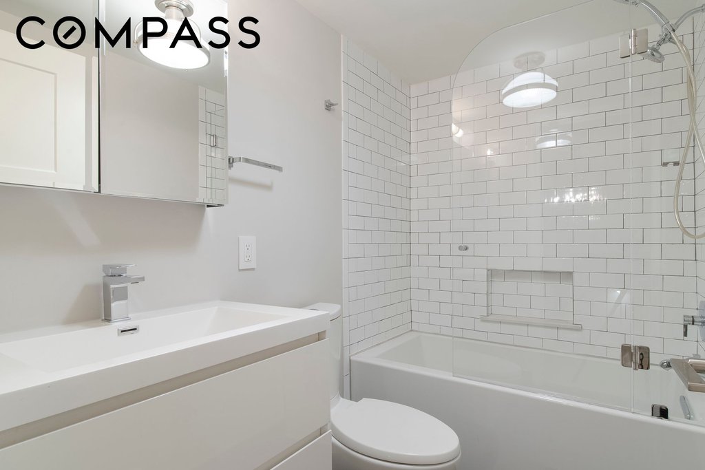 407 East 12th Street, Unit 1RSE photo 12