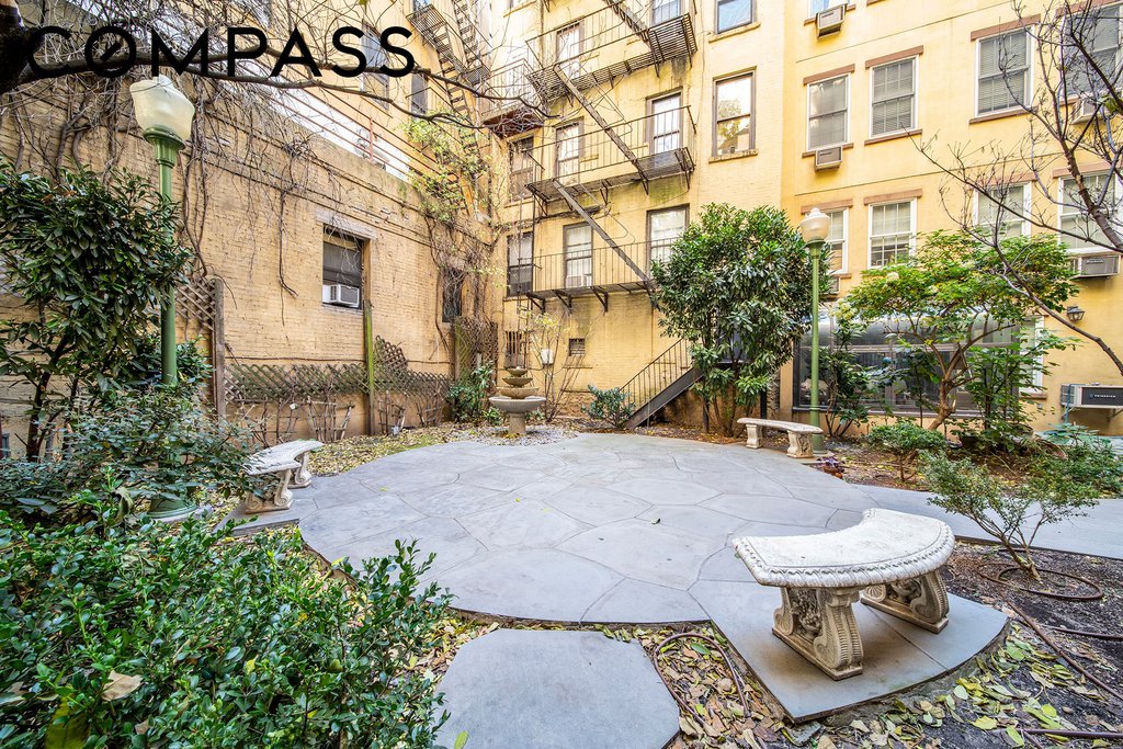 407 East 12th Street, Unit 1RSE photo 13