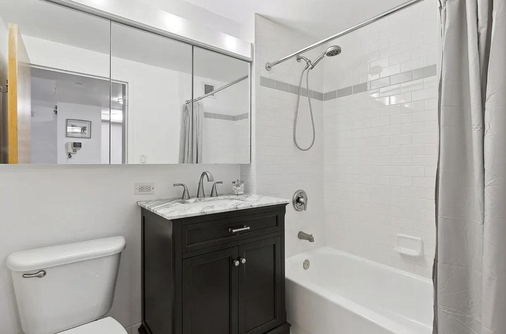 520 West 23rd Street, Unit 6C photo 8