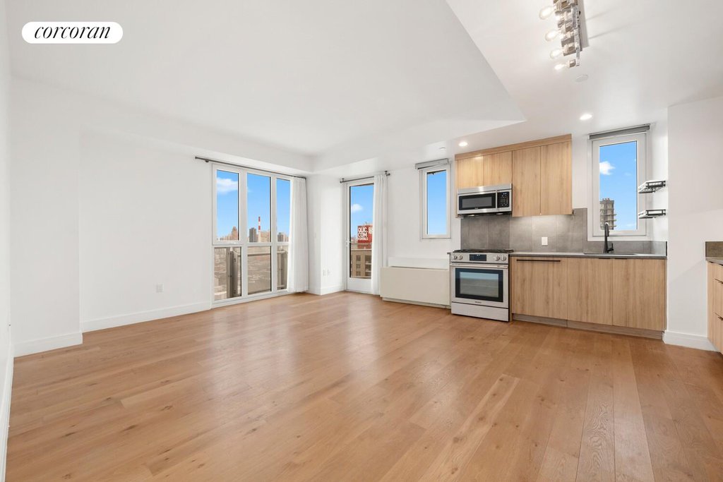 24-16 Queens Plaza South, Unit 20A photo 6