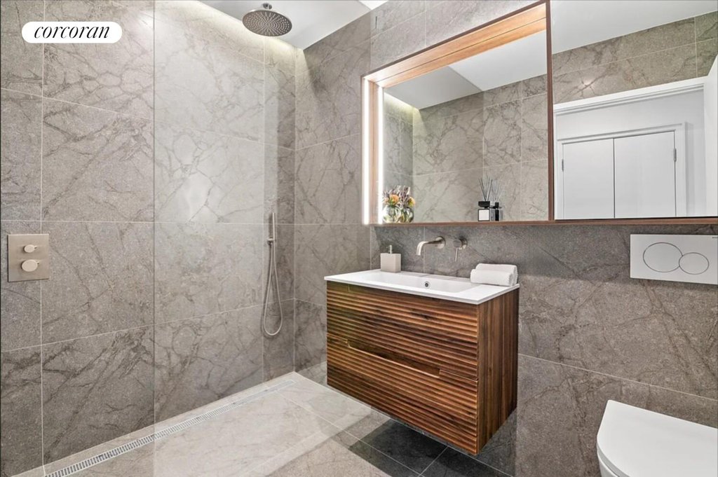 625 New York Avenue, Unit 6A photo 8