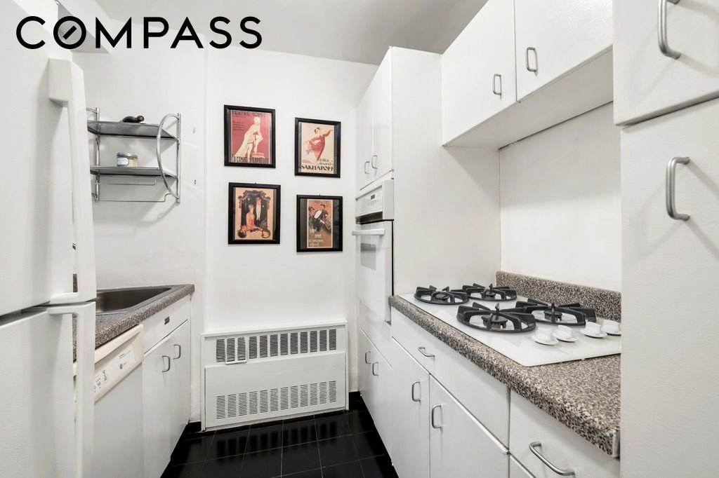 123 East 75th Street, Unit 6A photo 5