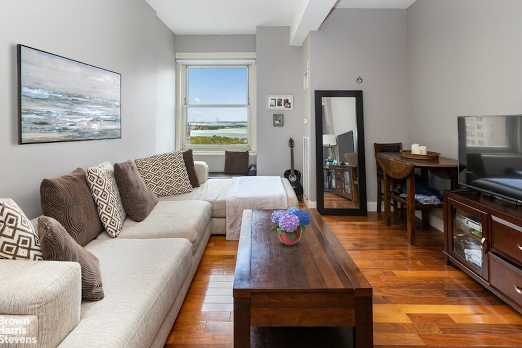 88 Greenwich Street, Unit 1613