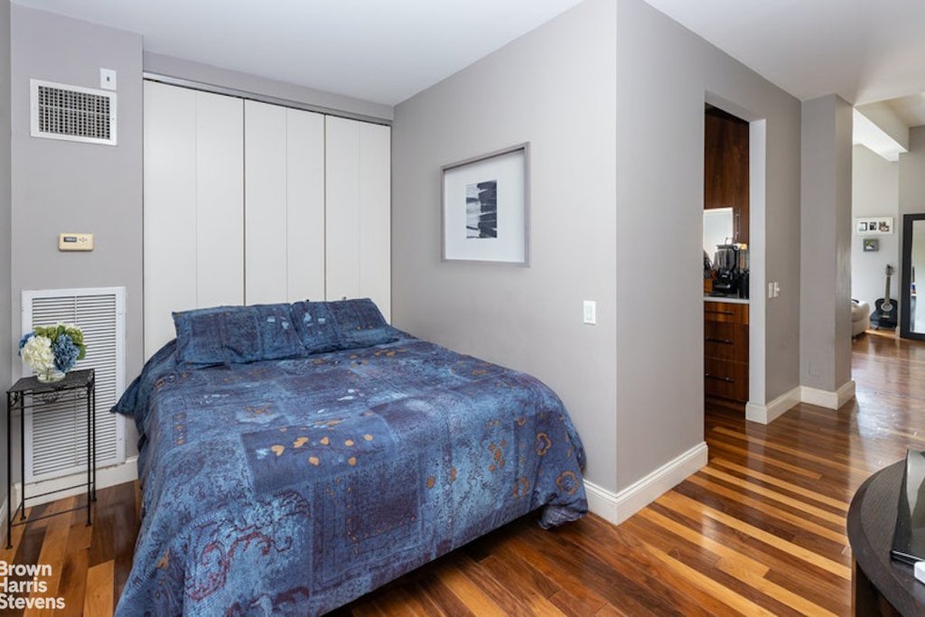 88 Greenwich Street, Unit 1613 photo 4