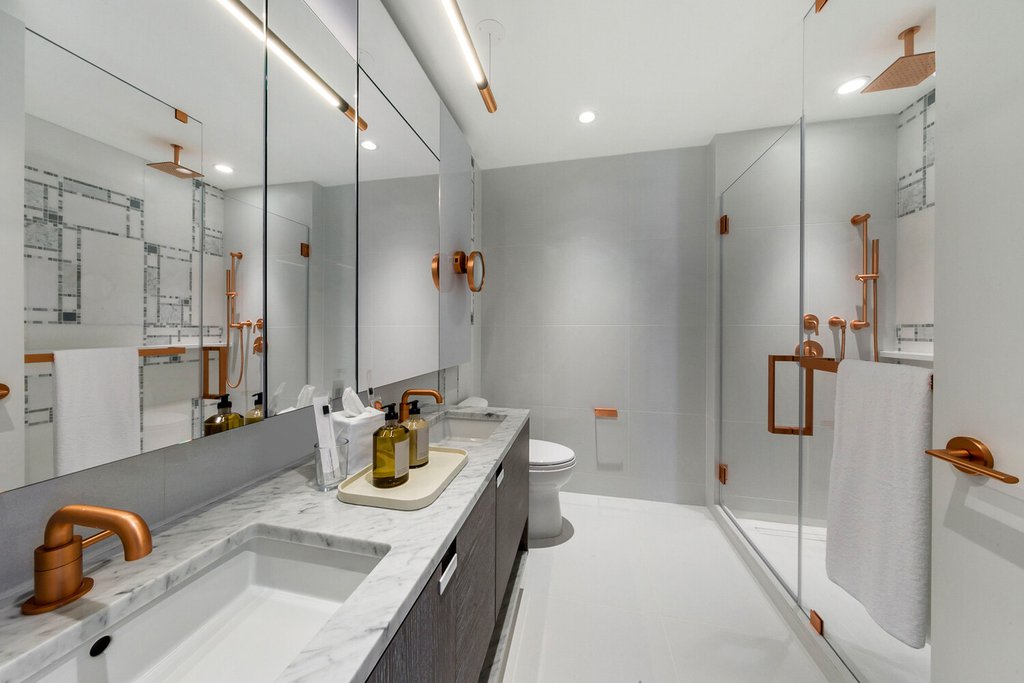 1 City Point, Unit 66D photo 5