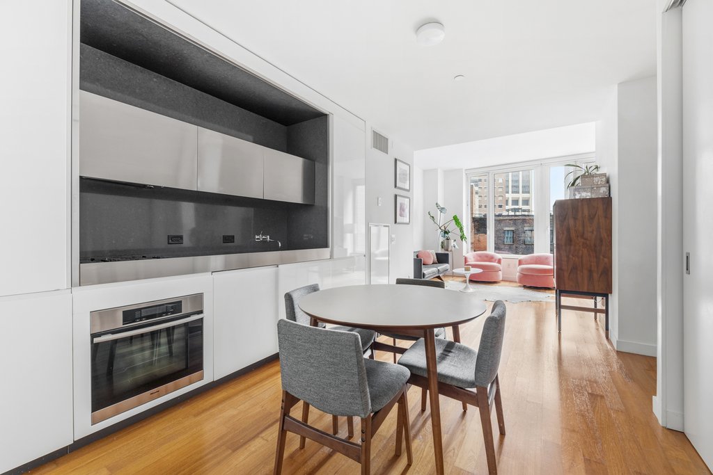 15 William Street, Unit 10B photo 3