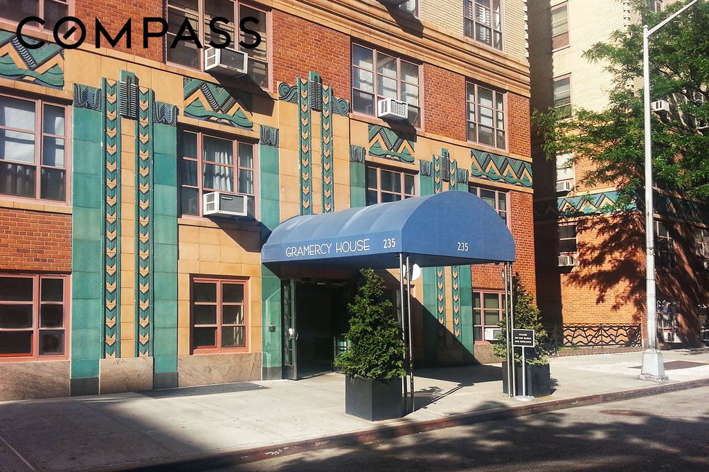 235 East 22nd Street, Unit 12T photo 15