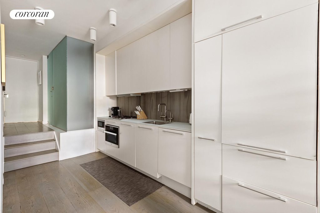 451 West 22nd Street – For Sale photo 5