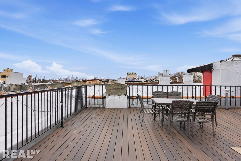 627 Wilson Avenue, Unit 2 photo 8