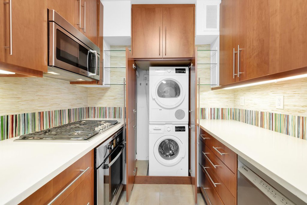 350 West 50th Street, Unit 15B photo 8