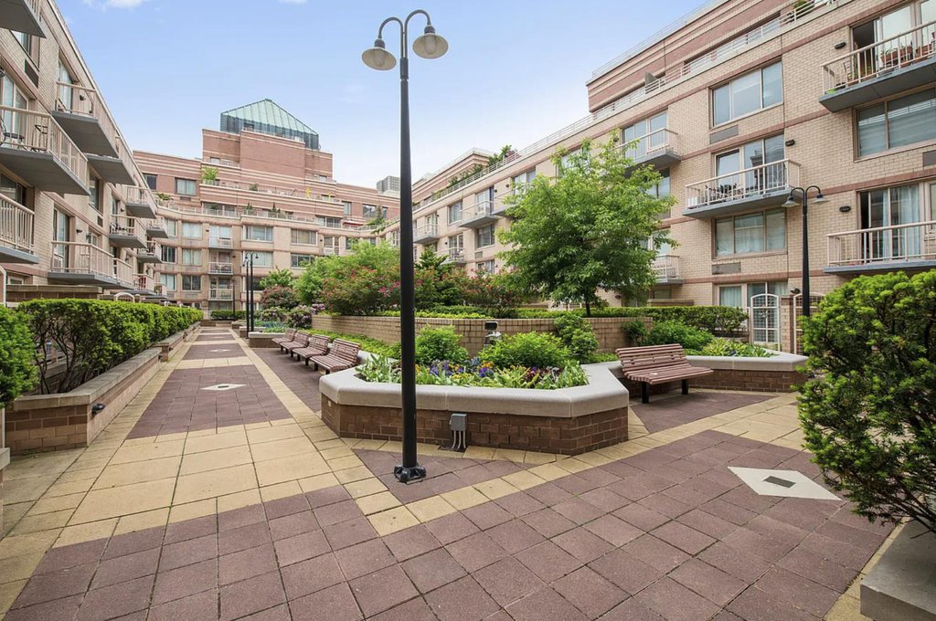 350 West 50th Street, Unit 15B photo 10