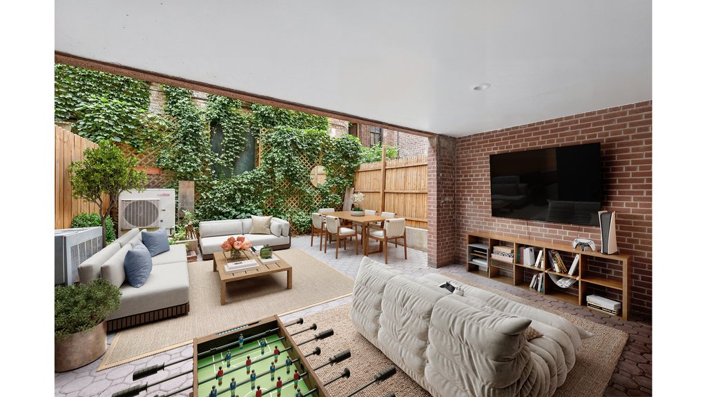 214 East 17th Street – For Sale photo 8