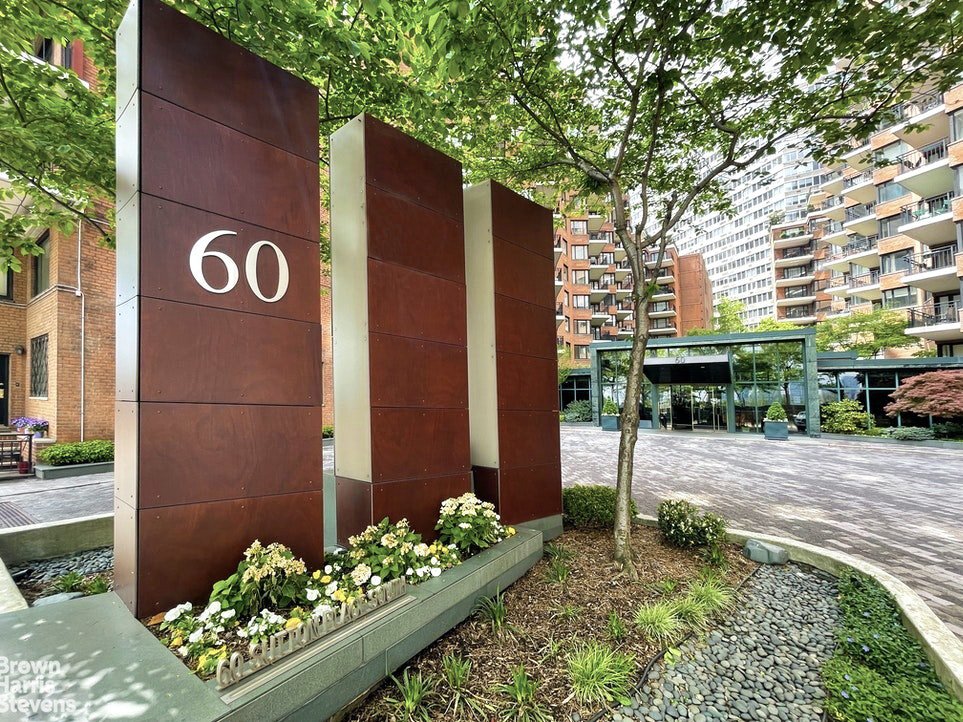 60 Sutton Place South, Unit 2NS photo 12