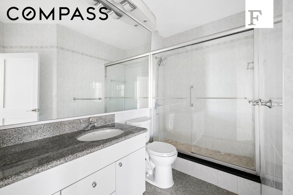 380 Rector Place, Unit 3R photo 9